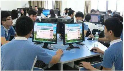 电子商务专业跨考学校